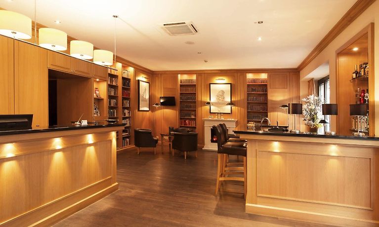 3⋆ TOWNHOUSE HOTEL ≡ Francfort-sur-le-Main, Allemagne ≡ Tarifs de